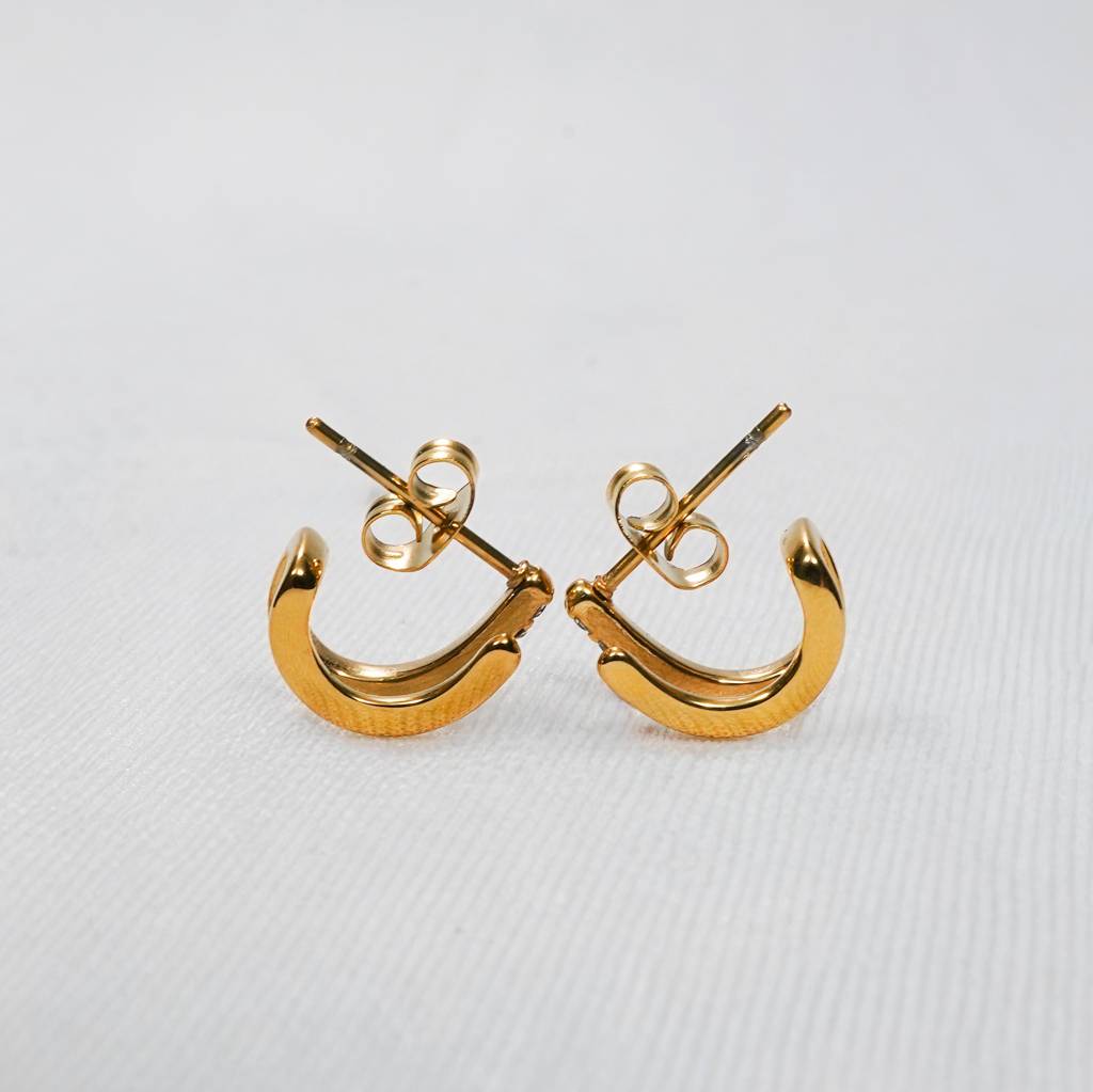 Amore - Modern Hoop Earrings : ER139