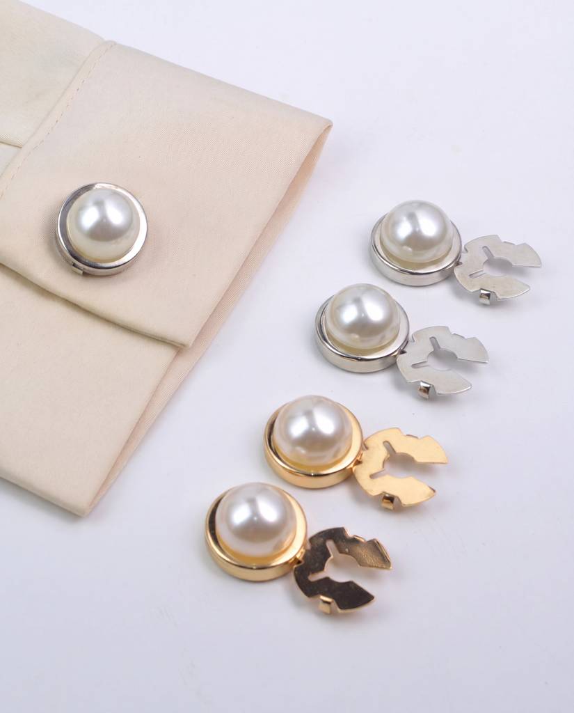 Eclat Pearl Button Covers : ESME-DE-BT-65