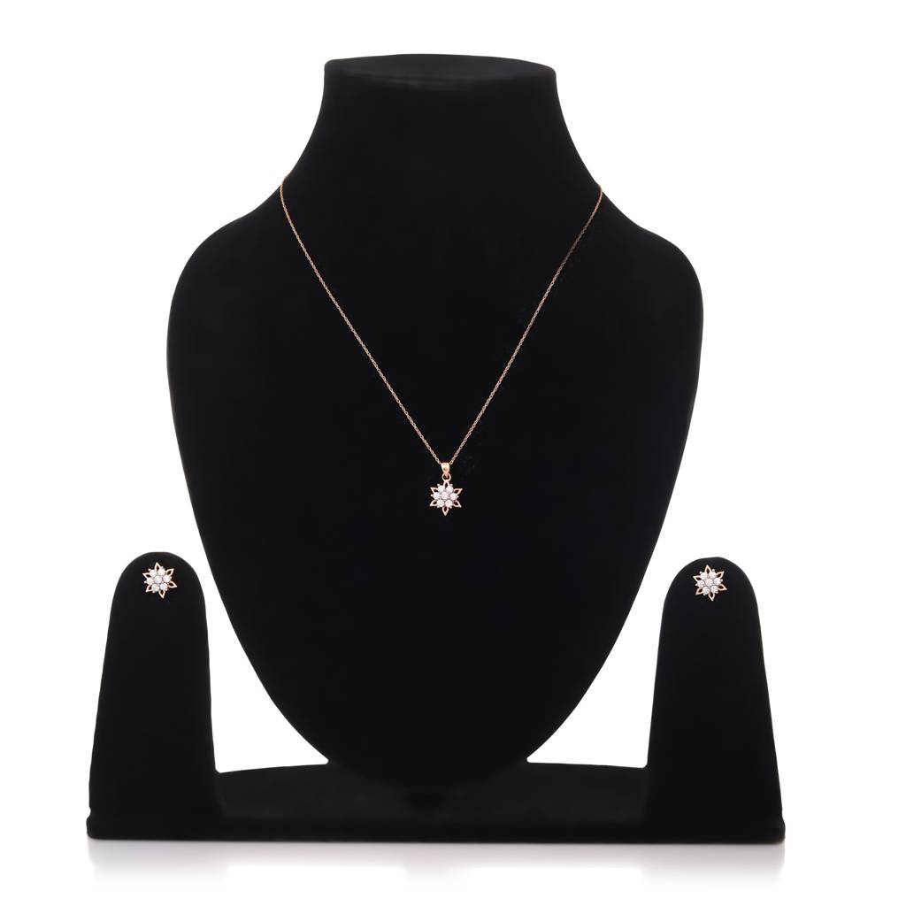 Iski Uski 925 Sterling Silver Floral Cluster Pendant Set