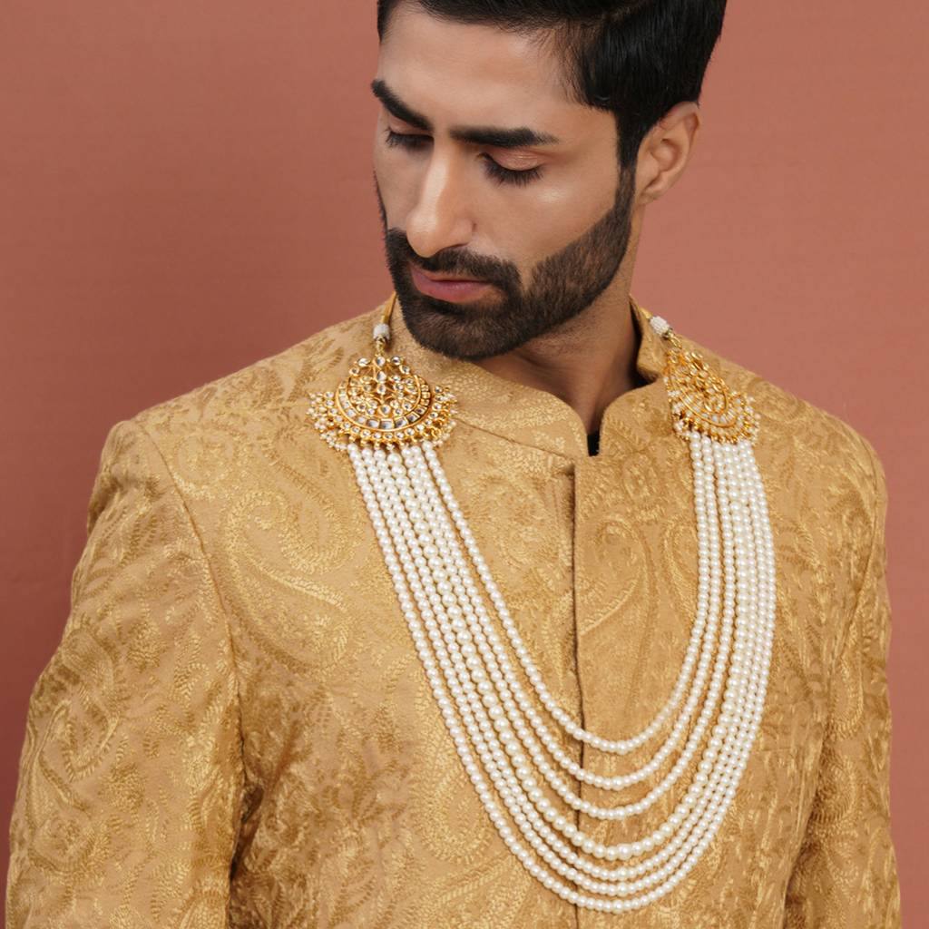 White Layered Side Kundan Neckpiece : RRMFEB23-47