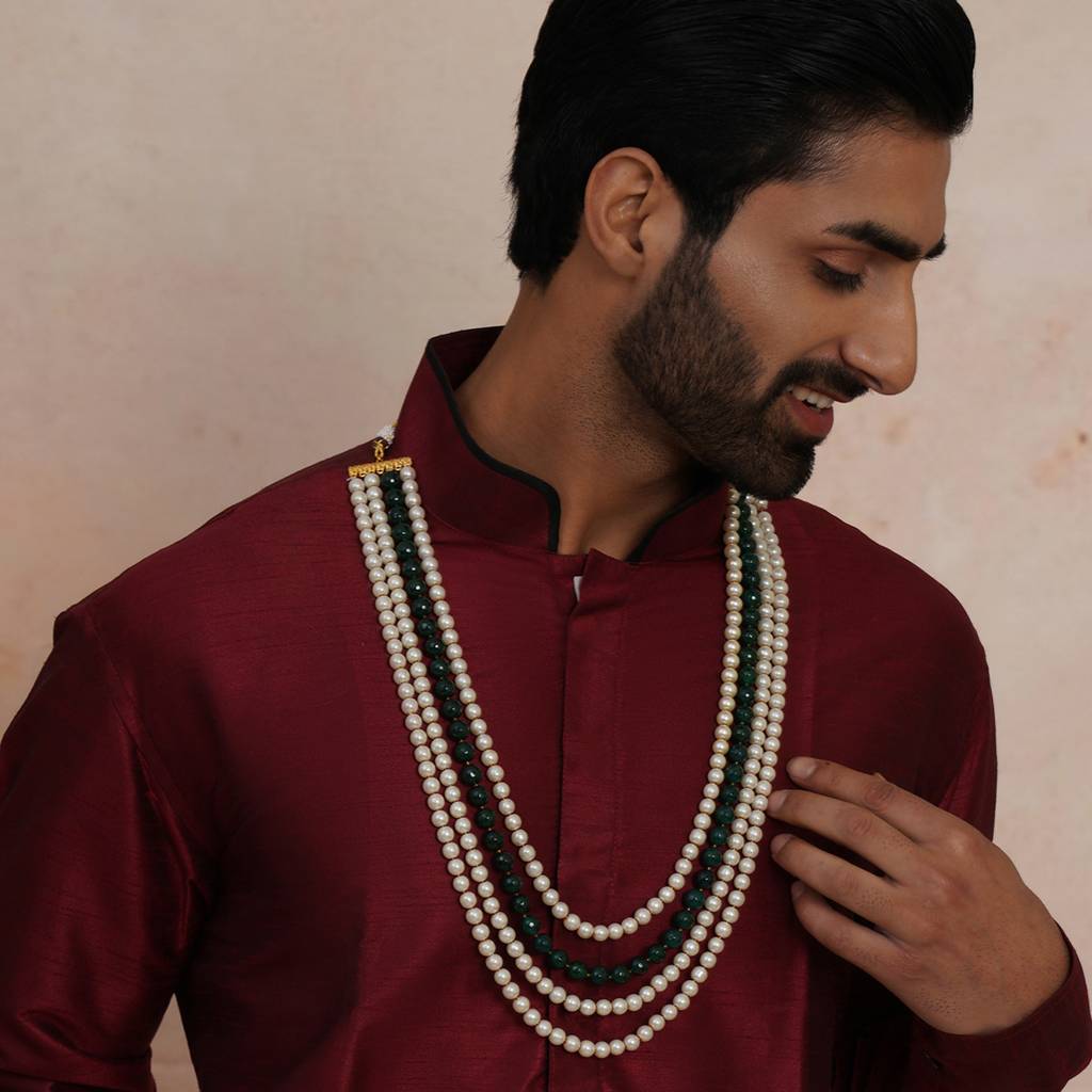 Green And Cream Pearl Layered Neckpiece : RRMFEB23-20