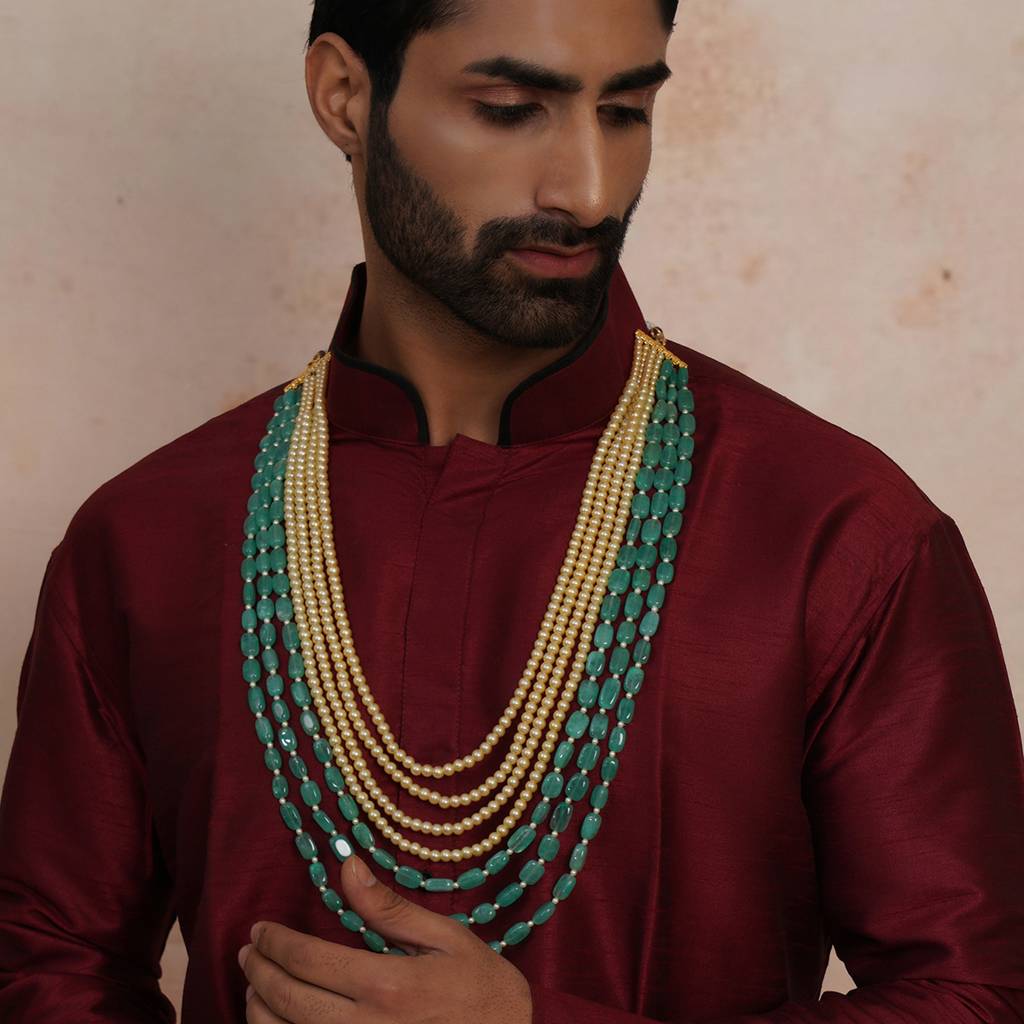 Green And Pearl Six Layered Neckpiece : RRMFEB23-22