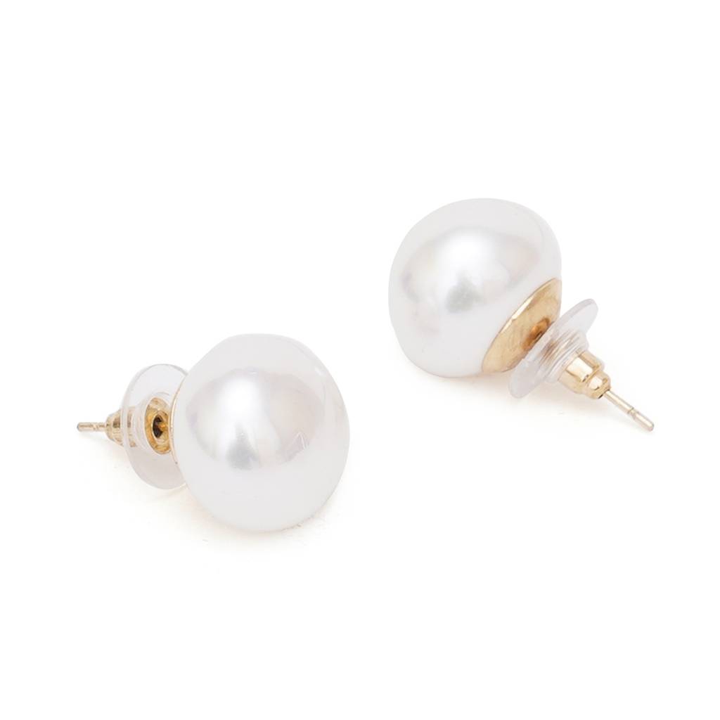 White Pearl Stud : RRMFEB23-54