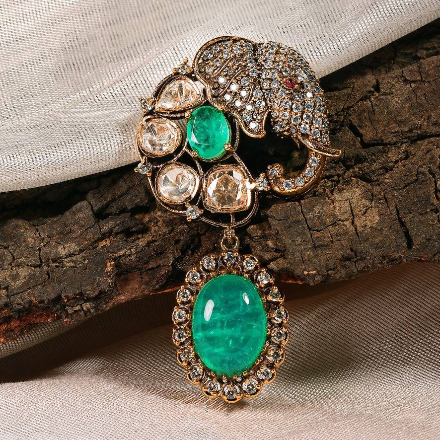 Elephant Motif Polki Brooch With Emerald : PR-150BH