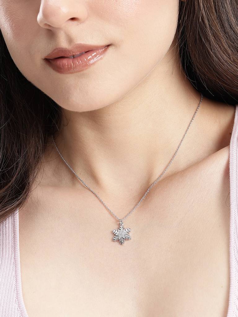 Rhodium Plated Cz Snowflake Pendant With Chain : FJN5502