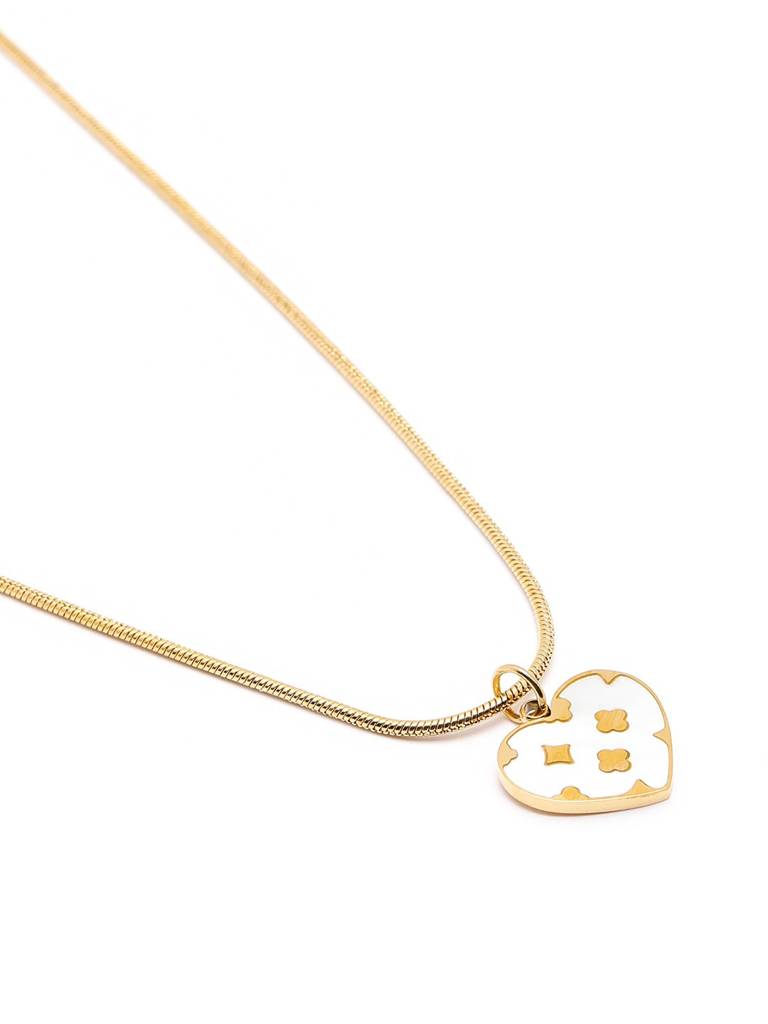 18Kt Gold Plated Shell And Heart Pendant And Chain : FJN5693