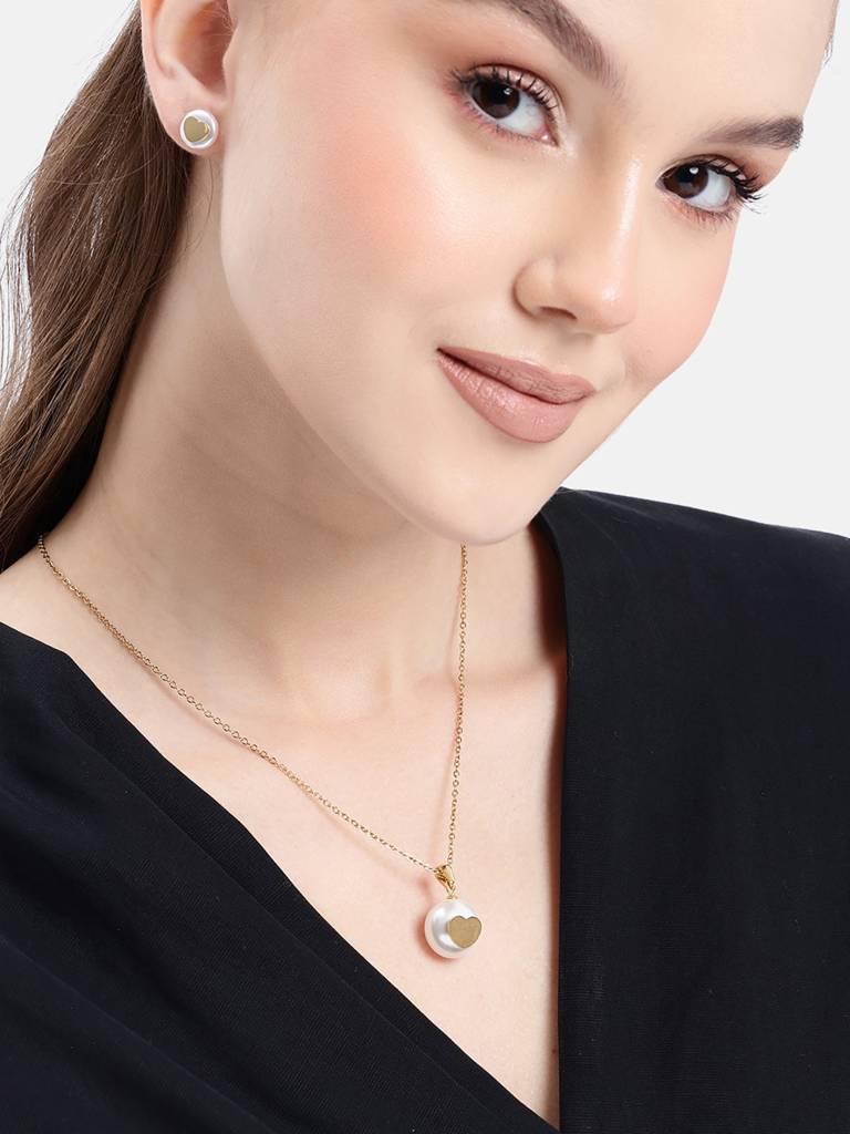 18Kt Gold Plated Pearl And Heart Jewellery Set : FJS5699