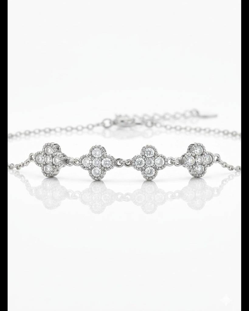 925 Sterling Silver Celestia Clover Bracelet : 0171