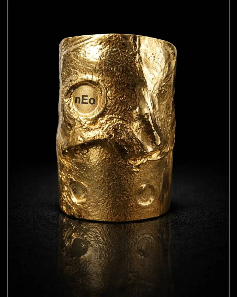 24K Gold Plated Auric Crater Handcuff : 0201