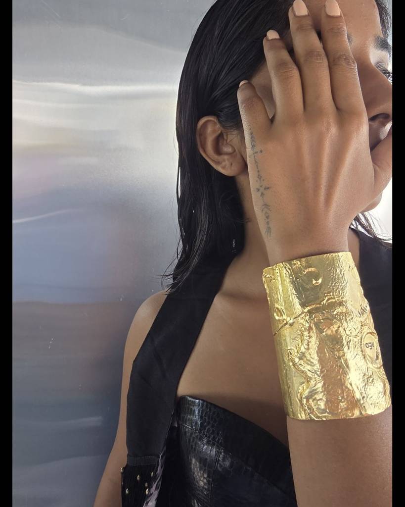24K Gold Plated Auric Crater Handcuff : 0201