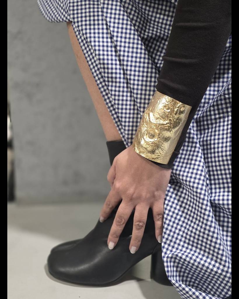24K Gold Plated Auric Crater Handcuff : 0201