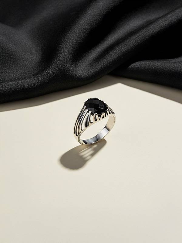 Antique Black Onyx Signet Ring For Men : FR111504S10NA2AT