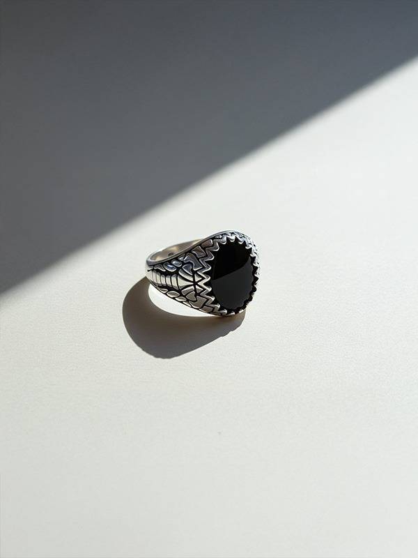 Handmade Antique Black Onyx Ring For Men : FR111509S8NBSAT