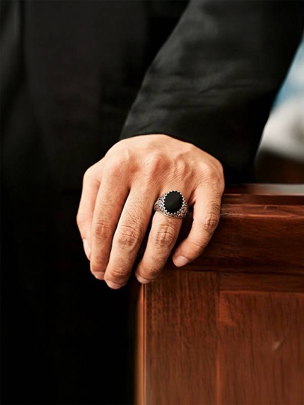 Handmade Antique Black Onyx Ring For Men : FR111509S8NBSAT