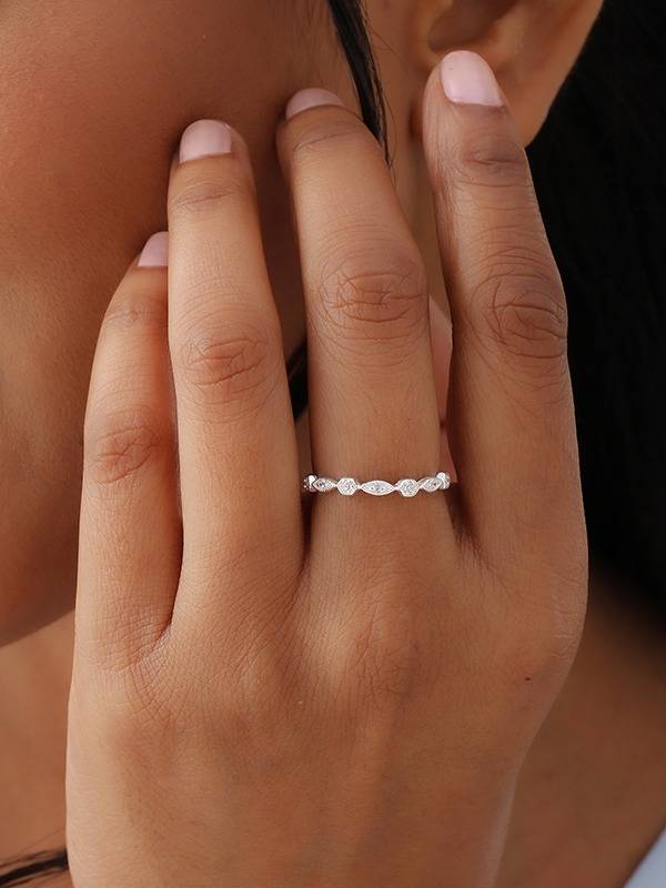 Aurora Marquise & Round Cz Silver Ring : FR111626S7NA18SL
