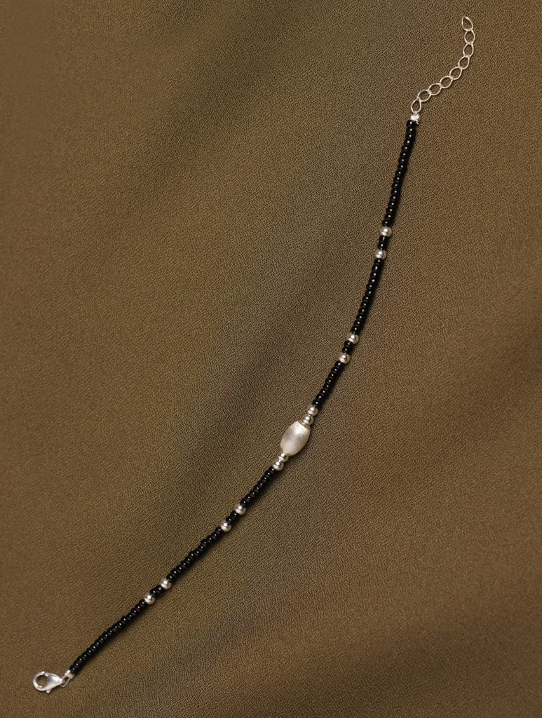 925 Sterling Silver Black Beaded Bracelet With Silver Accents : ARSBR171