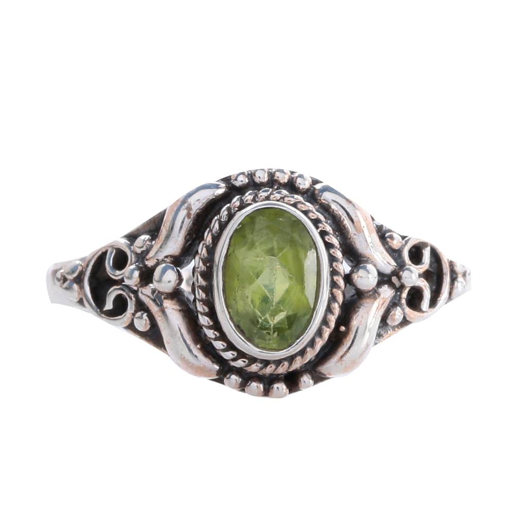 925 Silver Peridot Ring Elegant Design, Timeless Sophistication, Perfect For Women And Girls : FU-0178
