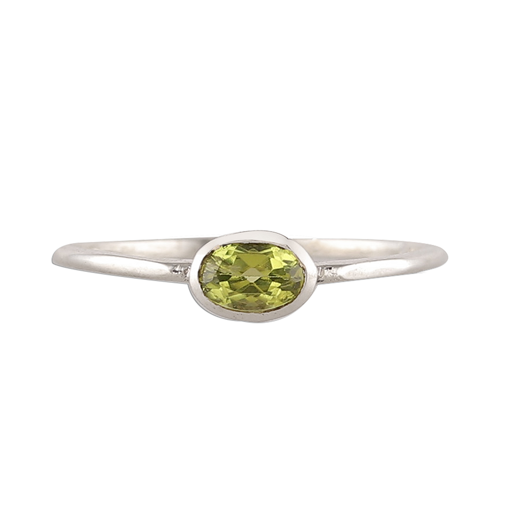 925  Sterling Silver Ring With Peridot Gemstone - Elegant Jewelry For Women : FU-0246