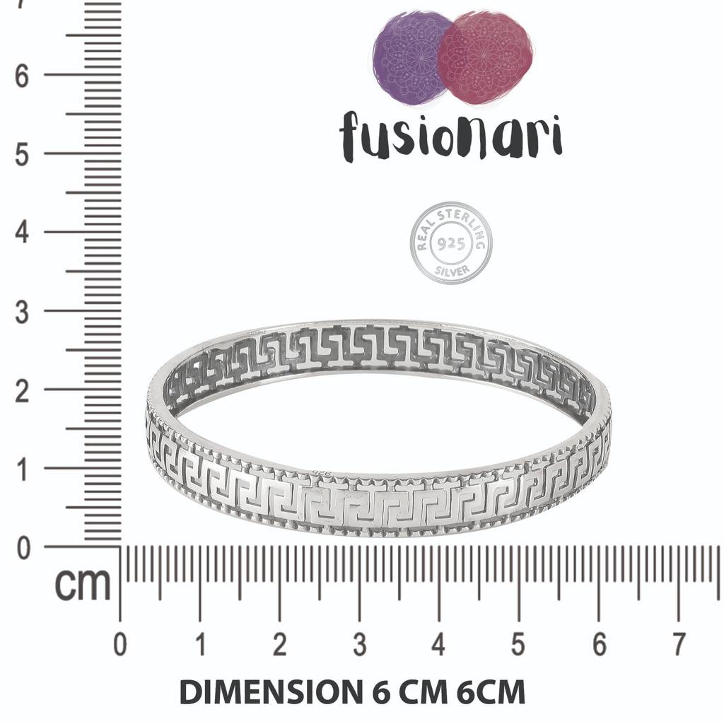 925 Sterling Silver Bangle For Women | Elegant Minimalist Jewelry | Classic Silver Bracelet : FU-0675