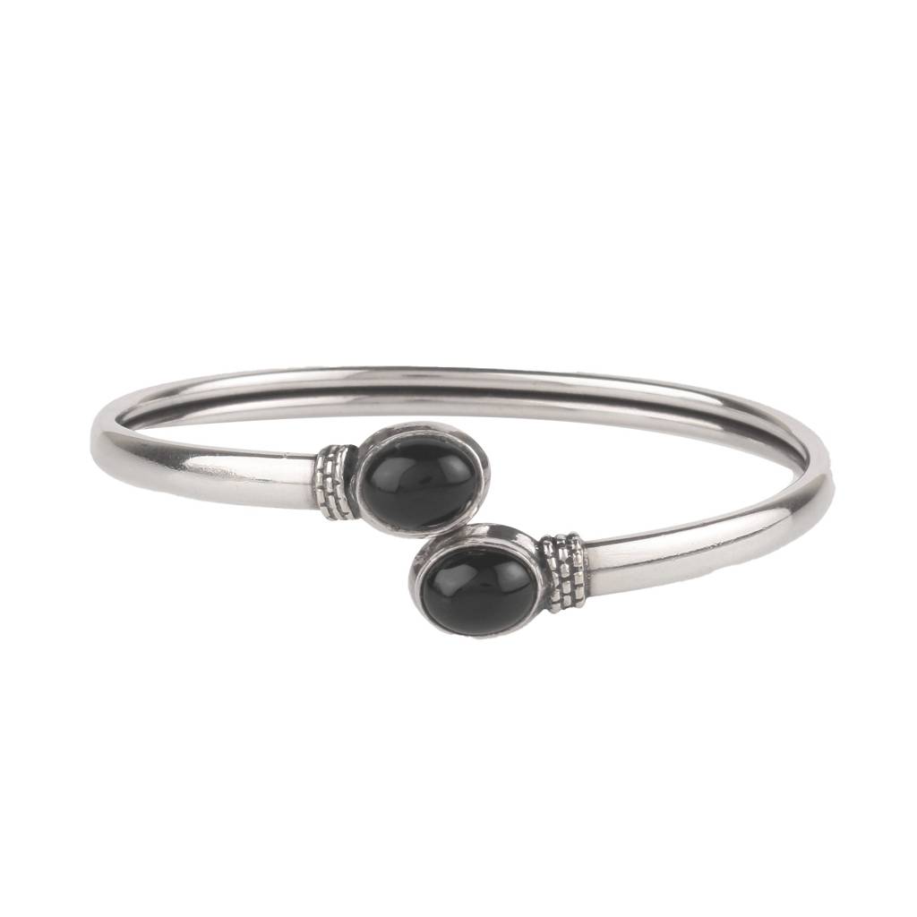 925 Sterling Silver Black Onyx Bangle | Handcrafted Gemstone Bracelet | Bold And Elegant Design : FU-0984