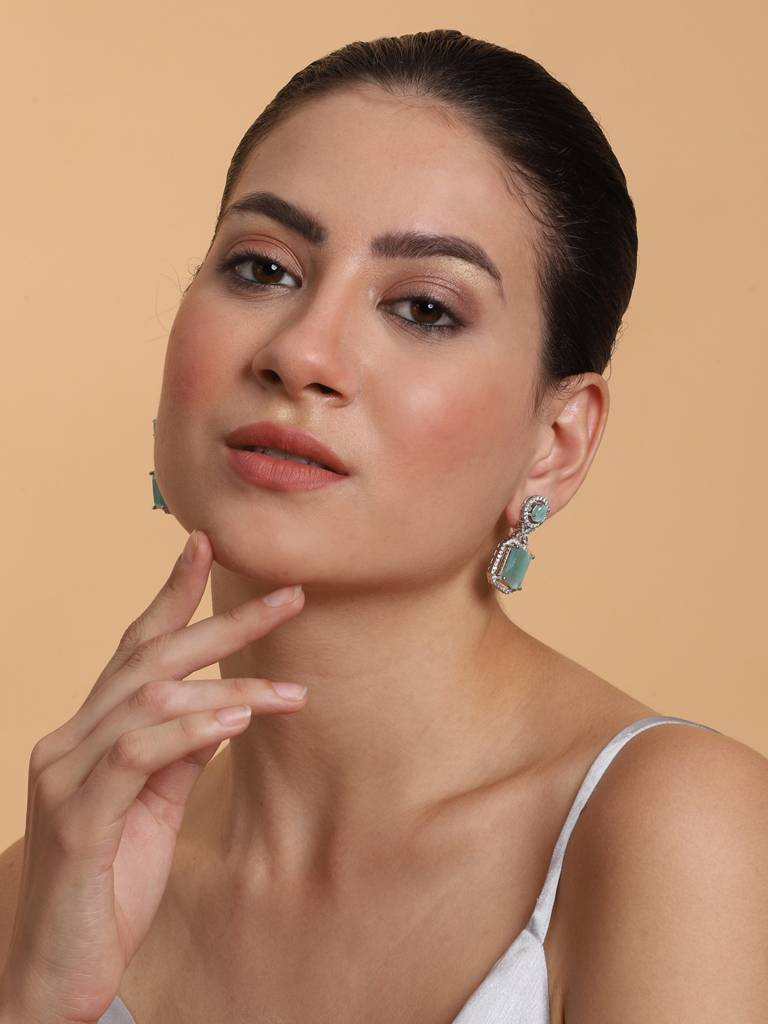 Sparkling Diamond Crystal Stud Earrings : ADEarrings9Mint