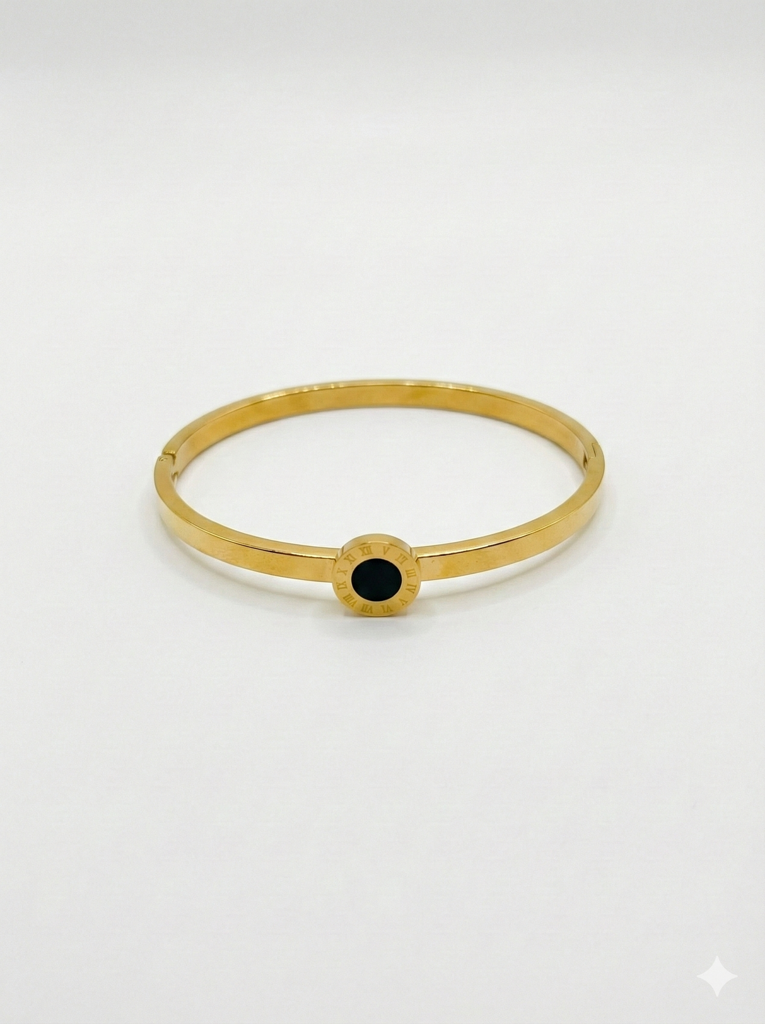 Medallion Bangle : B154