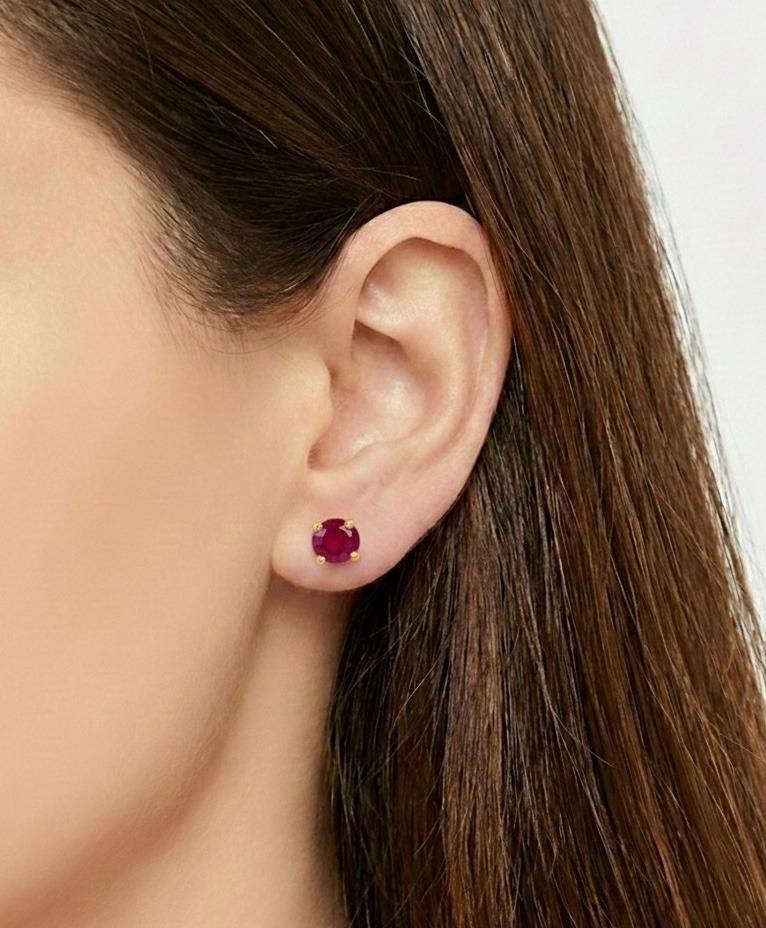 925 Pure Silver Solitaire Stud In Red Color With 18K Gold Plating : ESGRED-16
