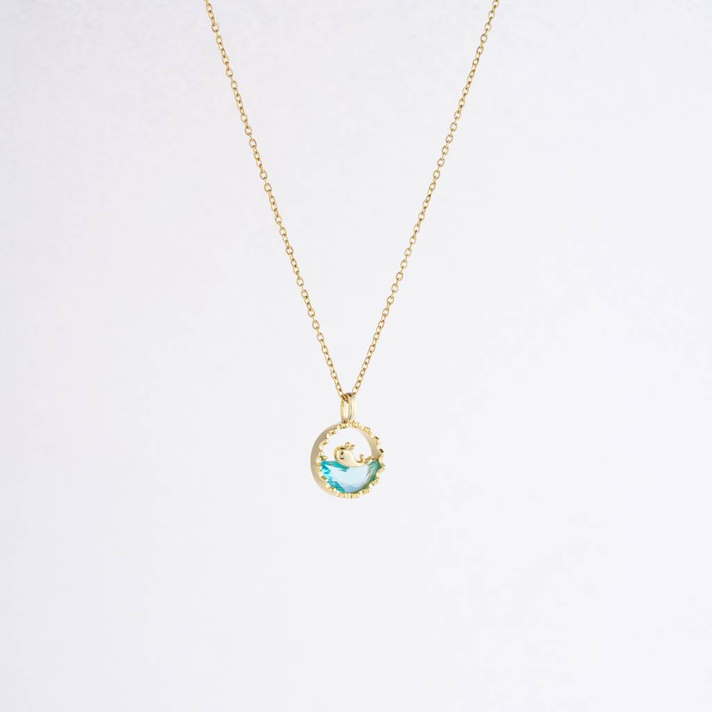 Golden Whale Glass Pendant Necklace : NK148