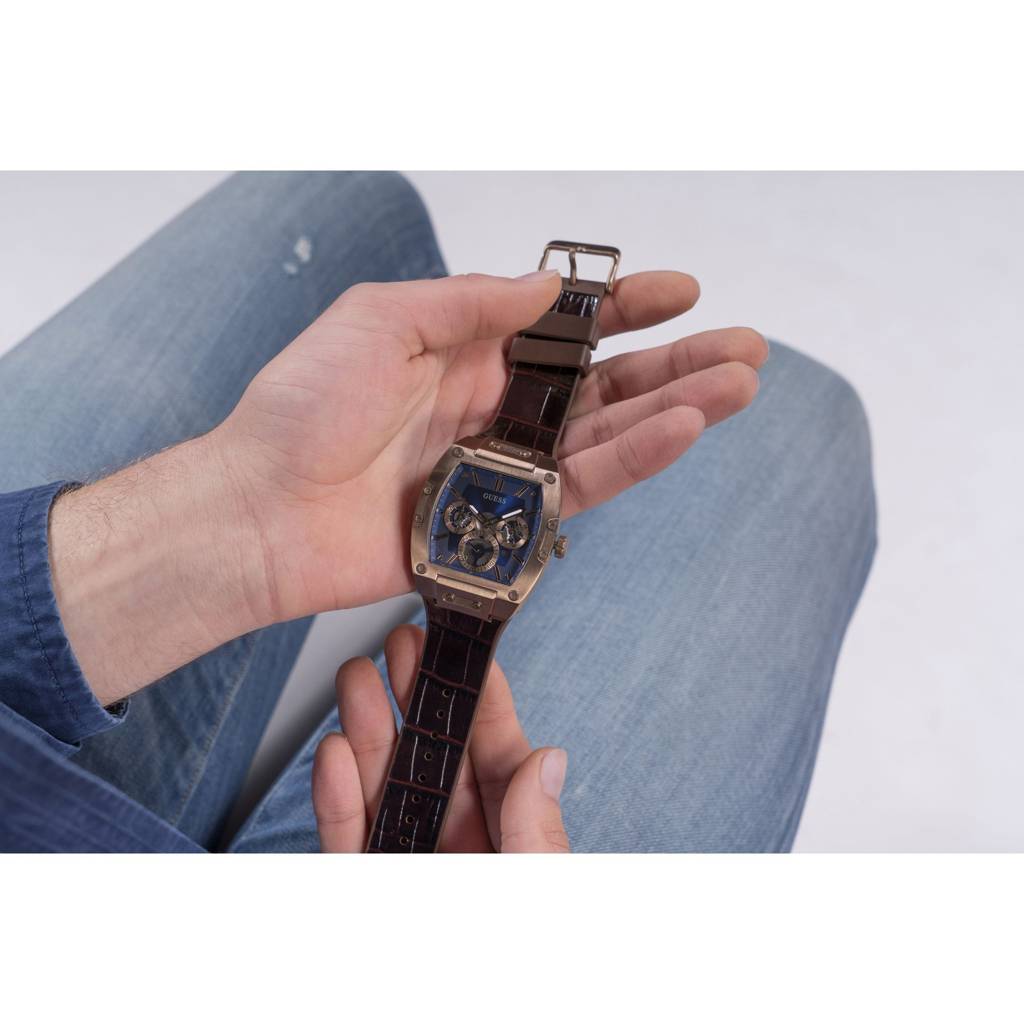 Guess Tonneau 42Mm Blue Dial Analog Men Watch - Gw0202G2 : GW0202G2