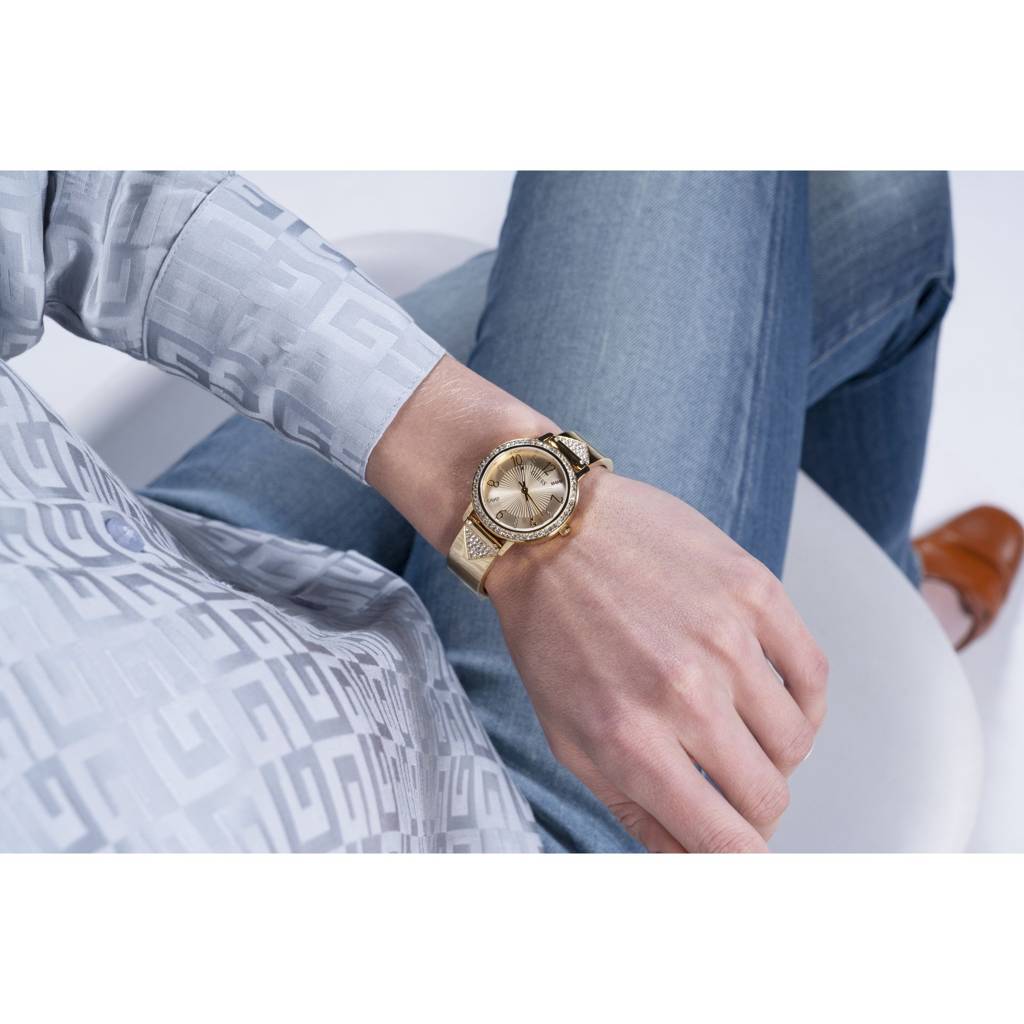 Guess Round 32Mm Champagne Dial Analog Women Watch - Gw0474L2 : GW0474L2