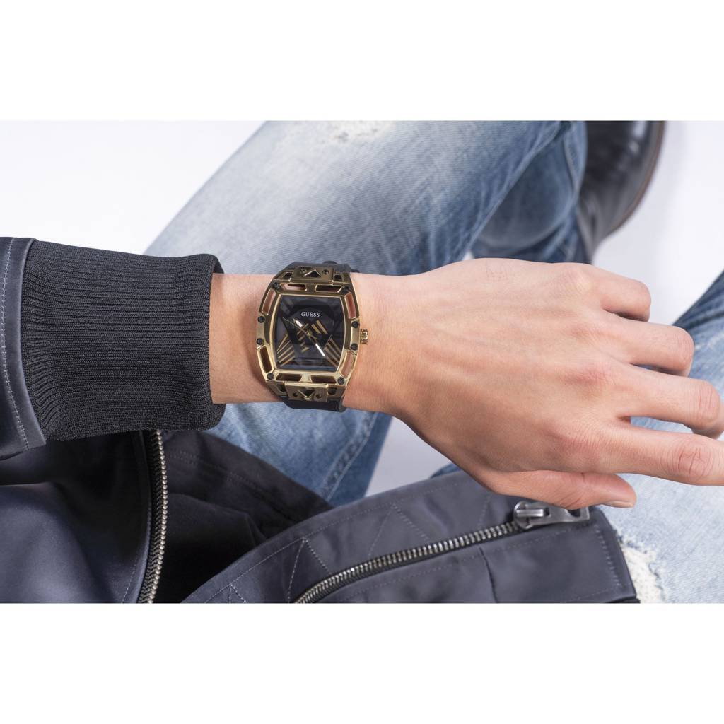 Guess Rectangle 44Mm Champagne Dial Analog Men Watch - Gw0500G1 : GW0500G1
