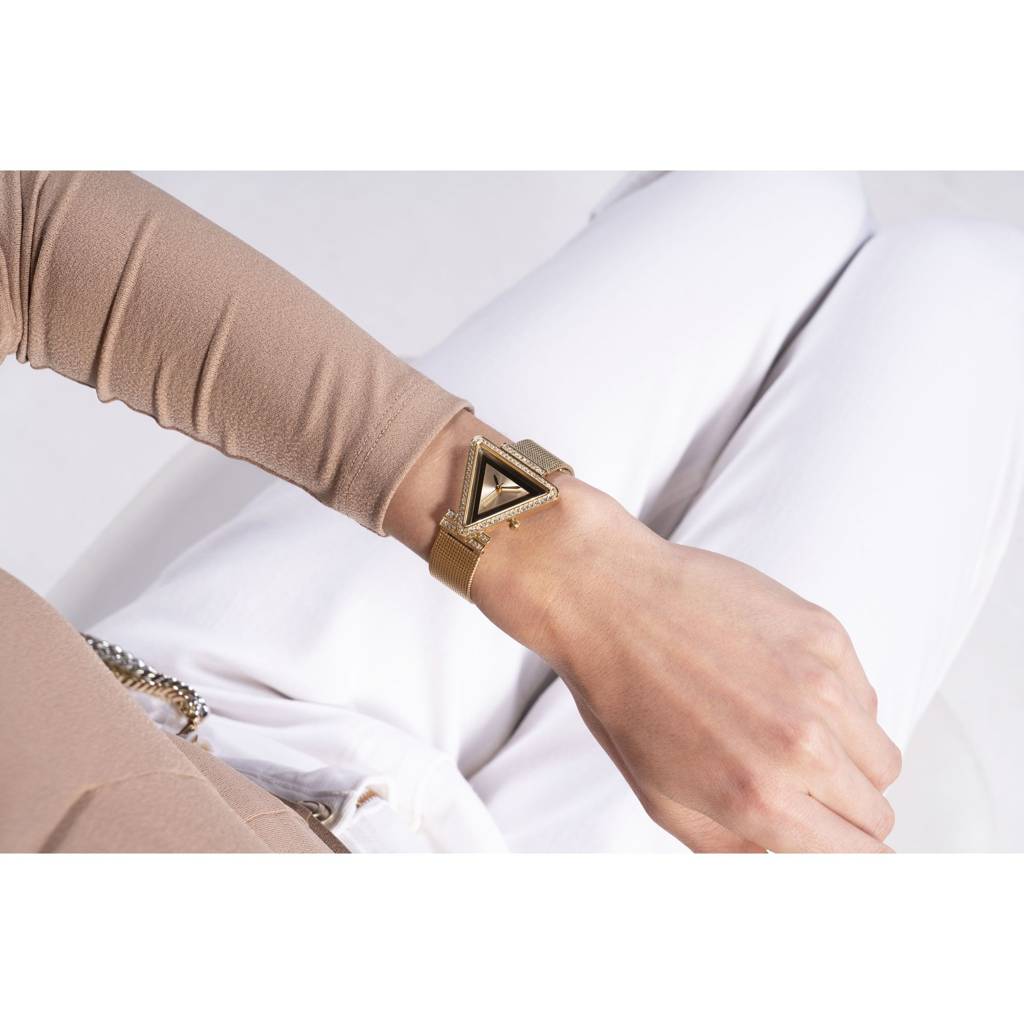 Guess Triangle 34Mm Champagne Dial Analog Women Watch - Gw0508L2 : GW0508L2