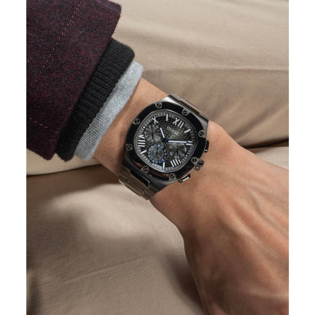 Guess Square 42Mm Gunmetal Dial Analog Men Watch - Gw0572G5 : GW0572G5