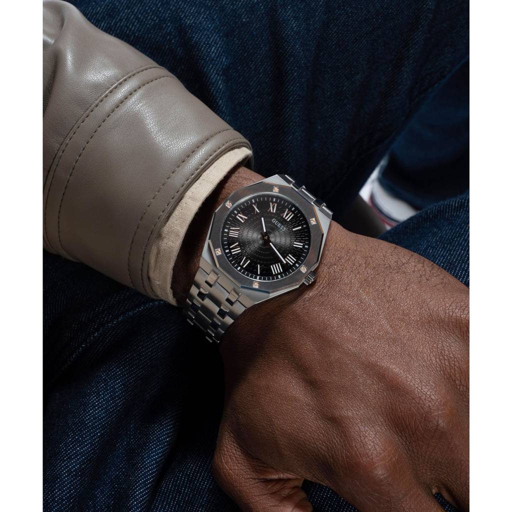 Guess Round 42Mm Black Dial Analog Men Watch - Gw0575G1 : GW0575G1