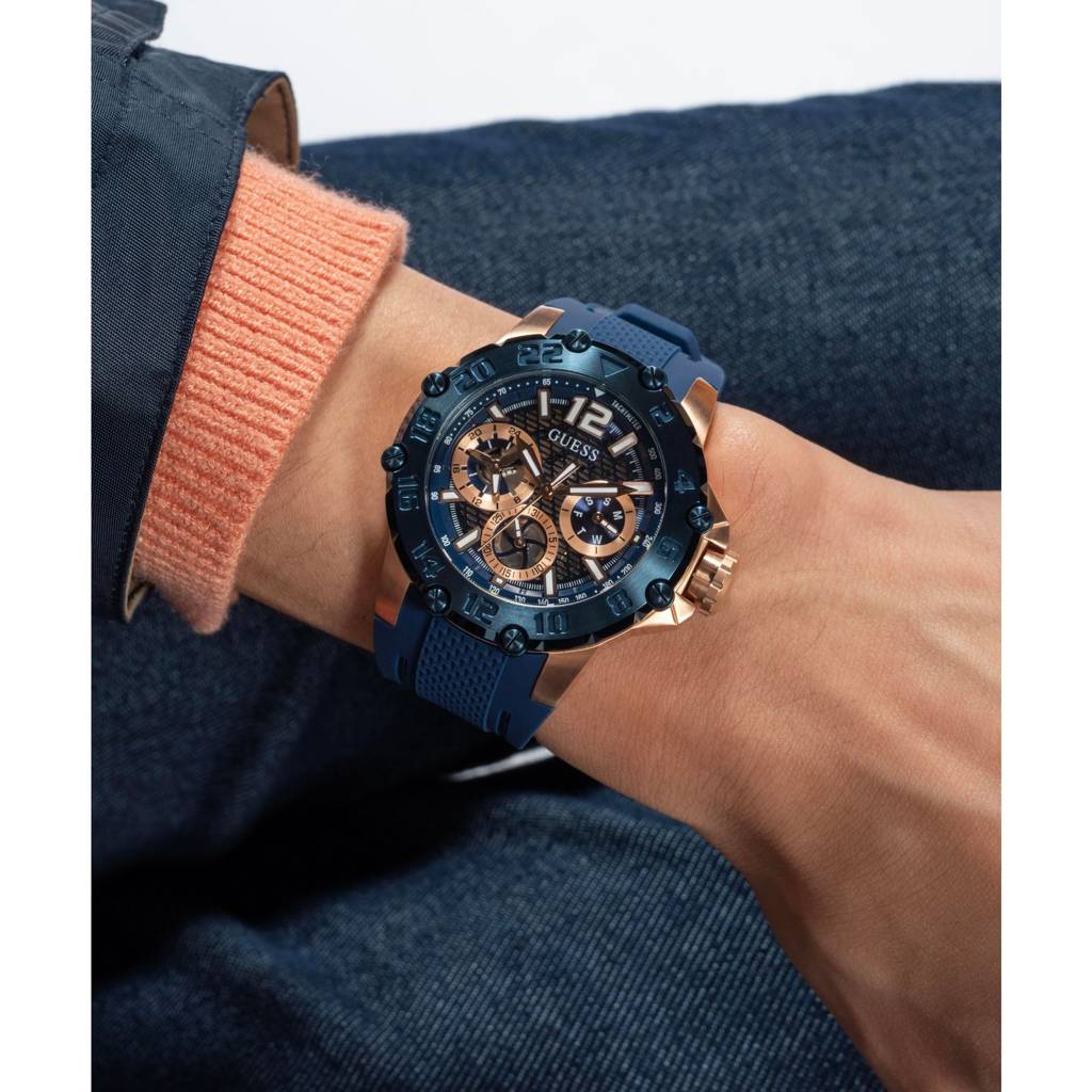 Guess Round 46Mm Blue Dial Analog Men Watch - Gw0640G3 : GW0640G3