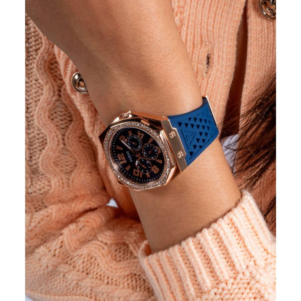 Guess Octagonal 39Mm Blue Dial Analog Women Watch - Gw0694L4 : GW0694L4