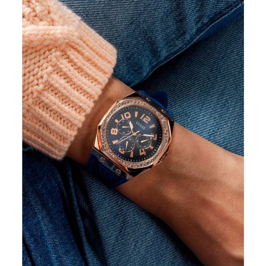 Guess Octagonal 39Mm Blue Dial Analog Women Watch - Gw0694L4 : GW0694L4