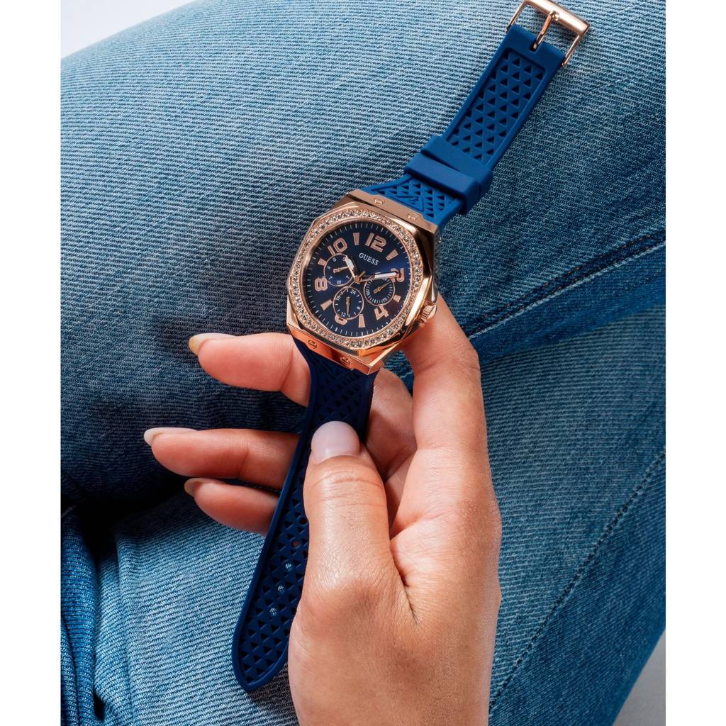 Guess Octagonal 39Mm Blue Dial Analog Women Watch - Gw0694L4 : GW0694L4