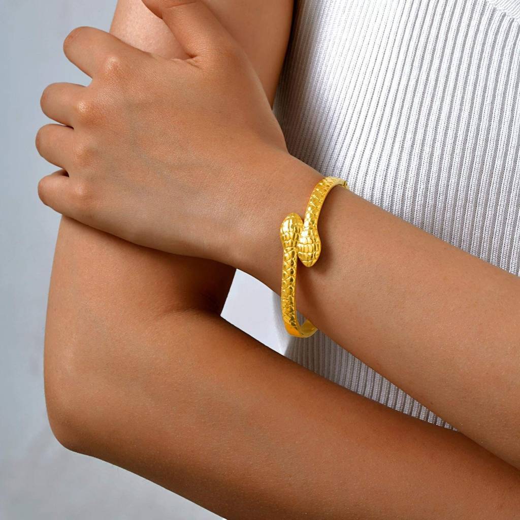 18K Gold Plated Snake Cuff Bracelet For Women : SSBR60