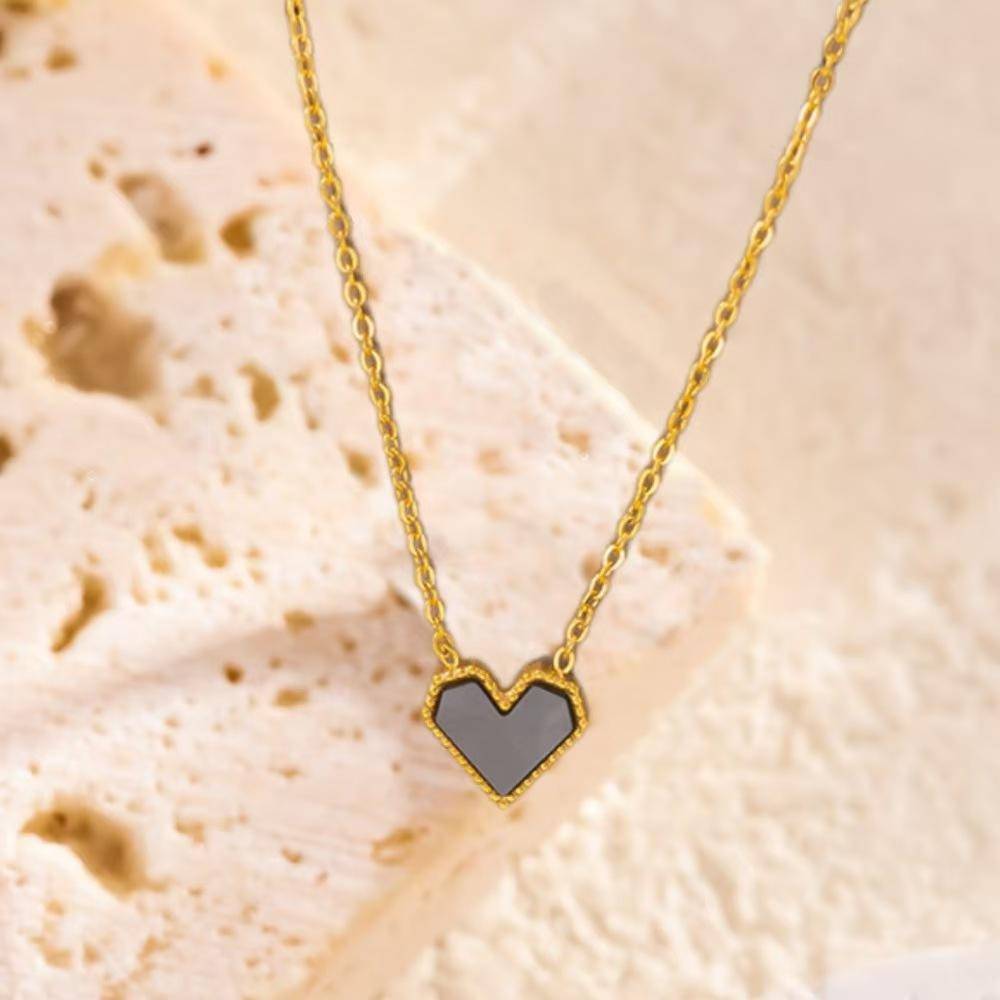 Black Small Heart Necklace – Gold Plated Heart Pendant With Sparkling L Charmstainless Steel Necklace Waterproo : AST-NEK-0004