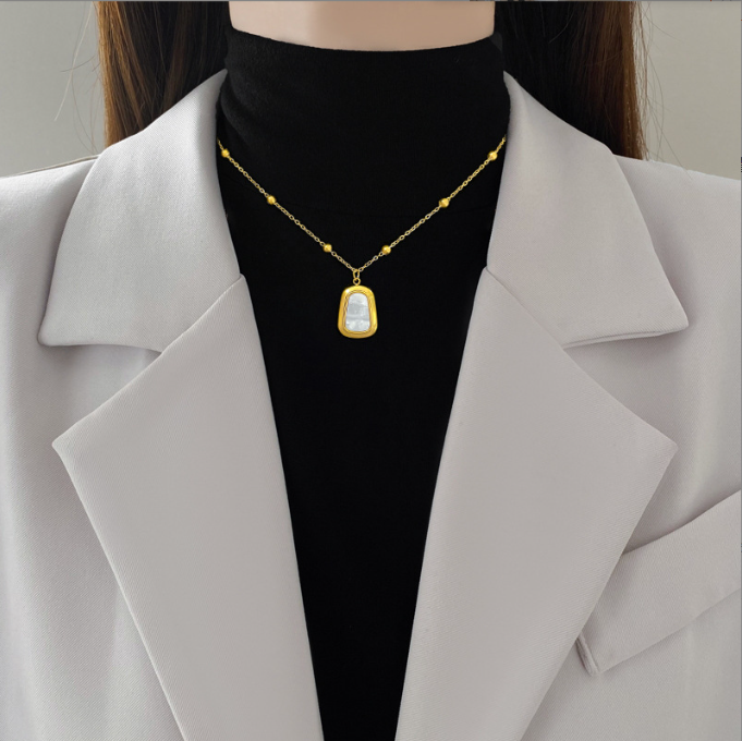 Pearl Necklace Gold Plated Chain Necklace Pendant Or Charm Necklaces Long Necklaces / Long Moti Sets : AST-PEN-0003