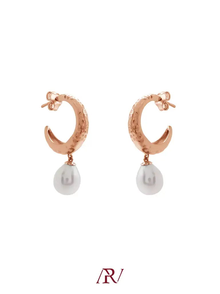 Hammered Pearl Huggies : ARV-ER-047