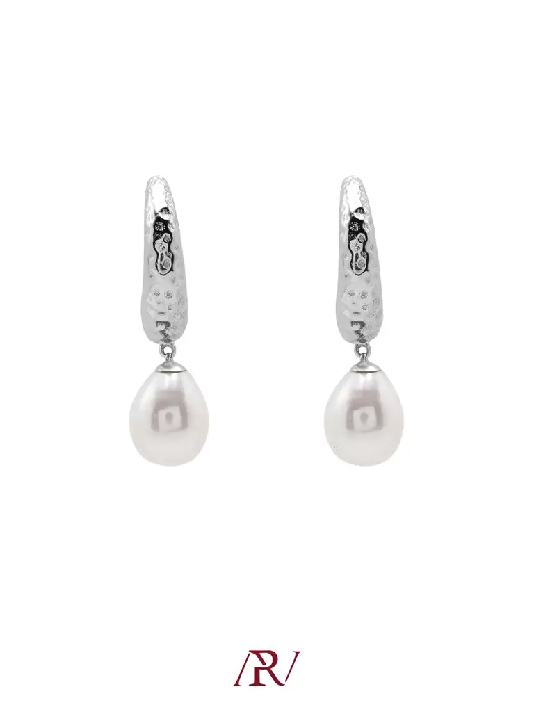 Hammered Pearl Huggies : ARV-ER-047
