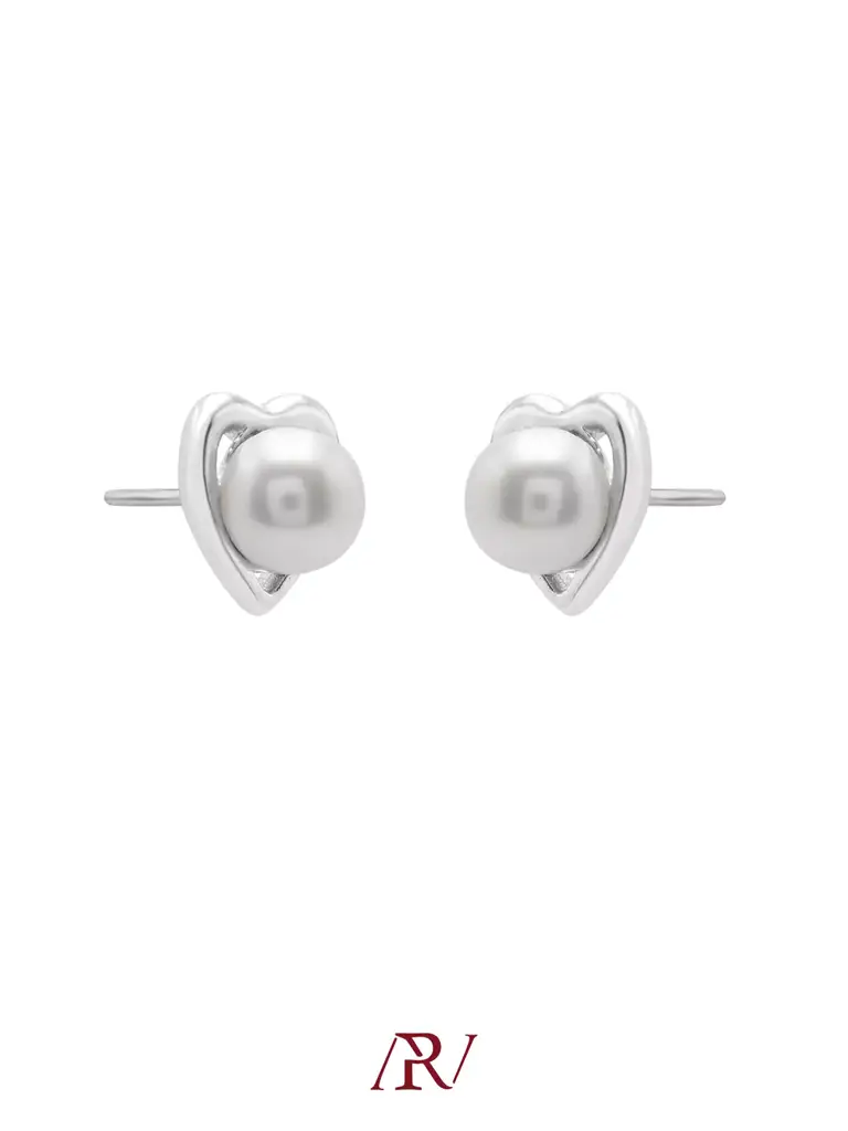 Hearty Pearl Studs : ARV-ER-050