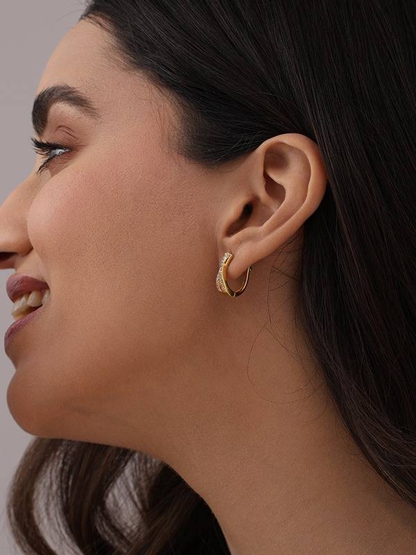 Seraphina Gold Criss-Cross Pav? Huggie Hoops : HP184464A18FG