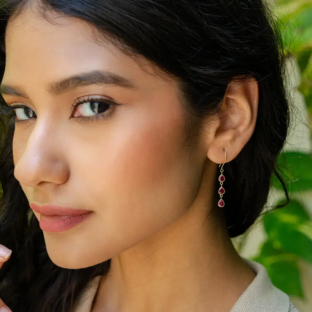 18K Gold Dangle Earrings : GHCSERIG-7273