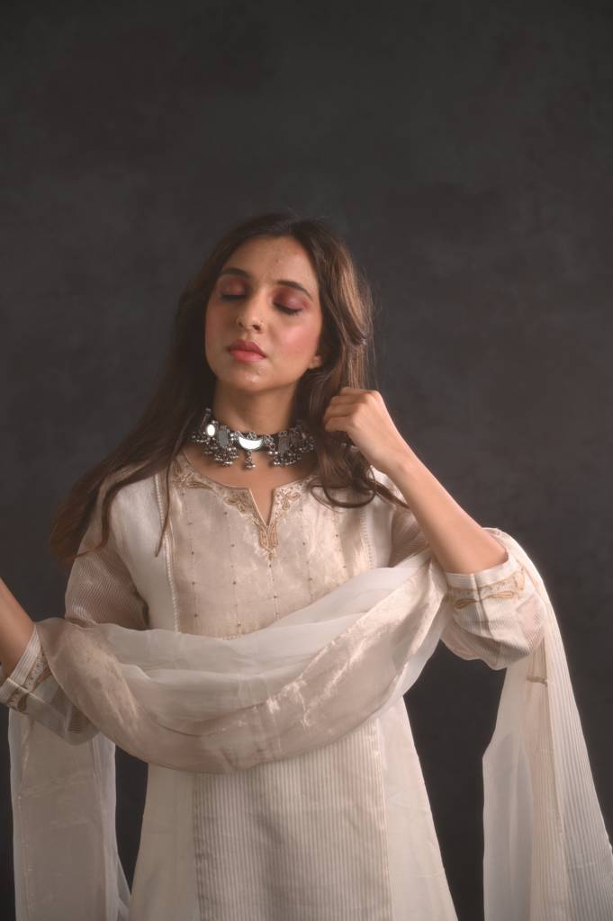 Nawra Choker
