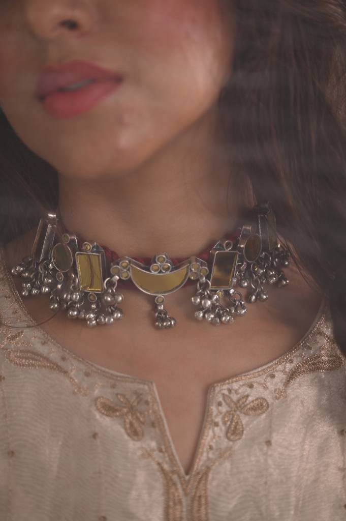Nawra Choker