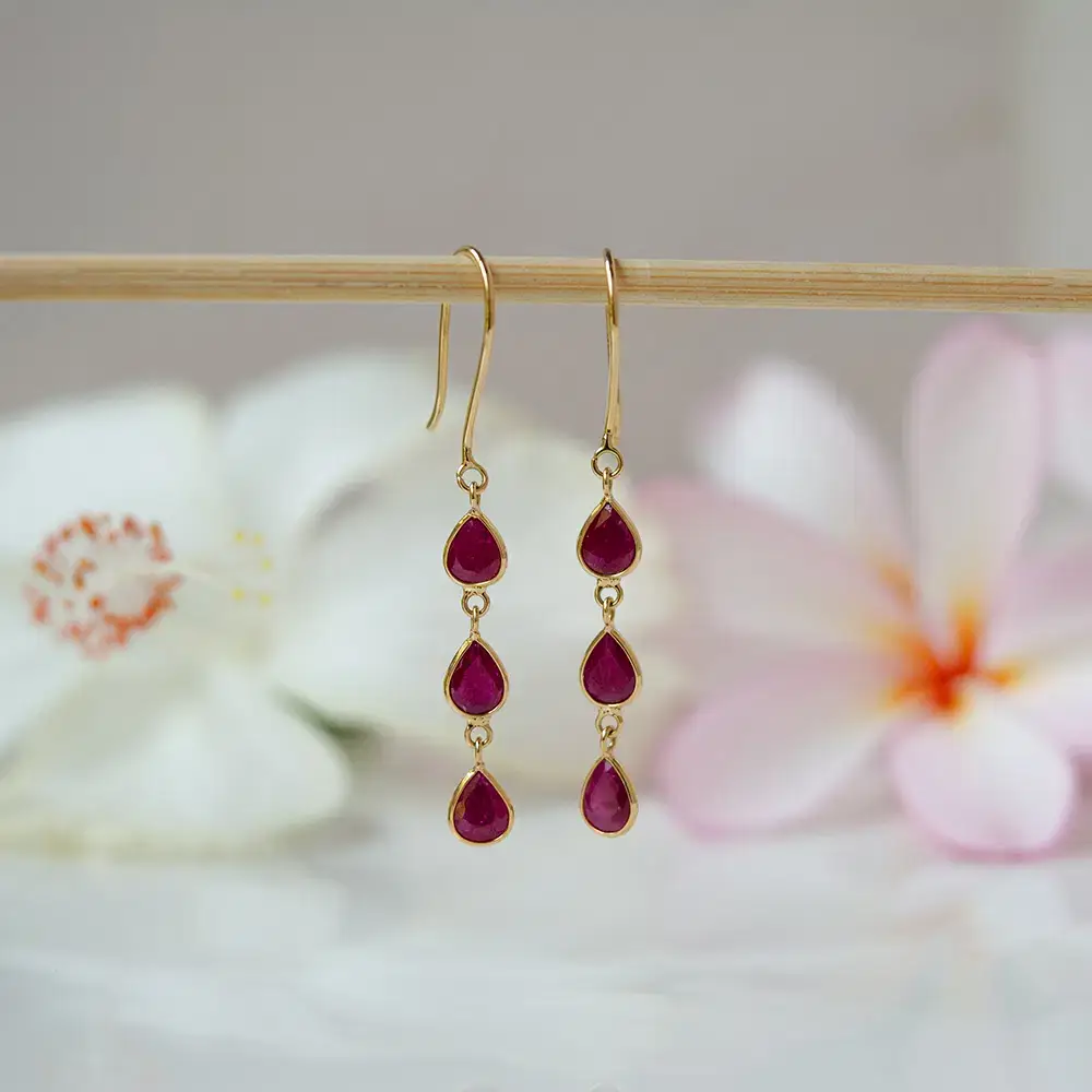 18K Gold Dangle Earrings : GHCSERIG-7273