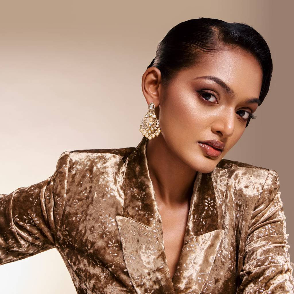 White Victorian - Plated Bridesmaid Kundan Earring - 467965 : 467965